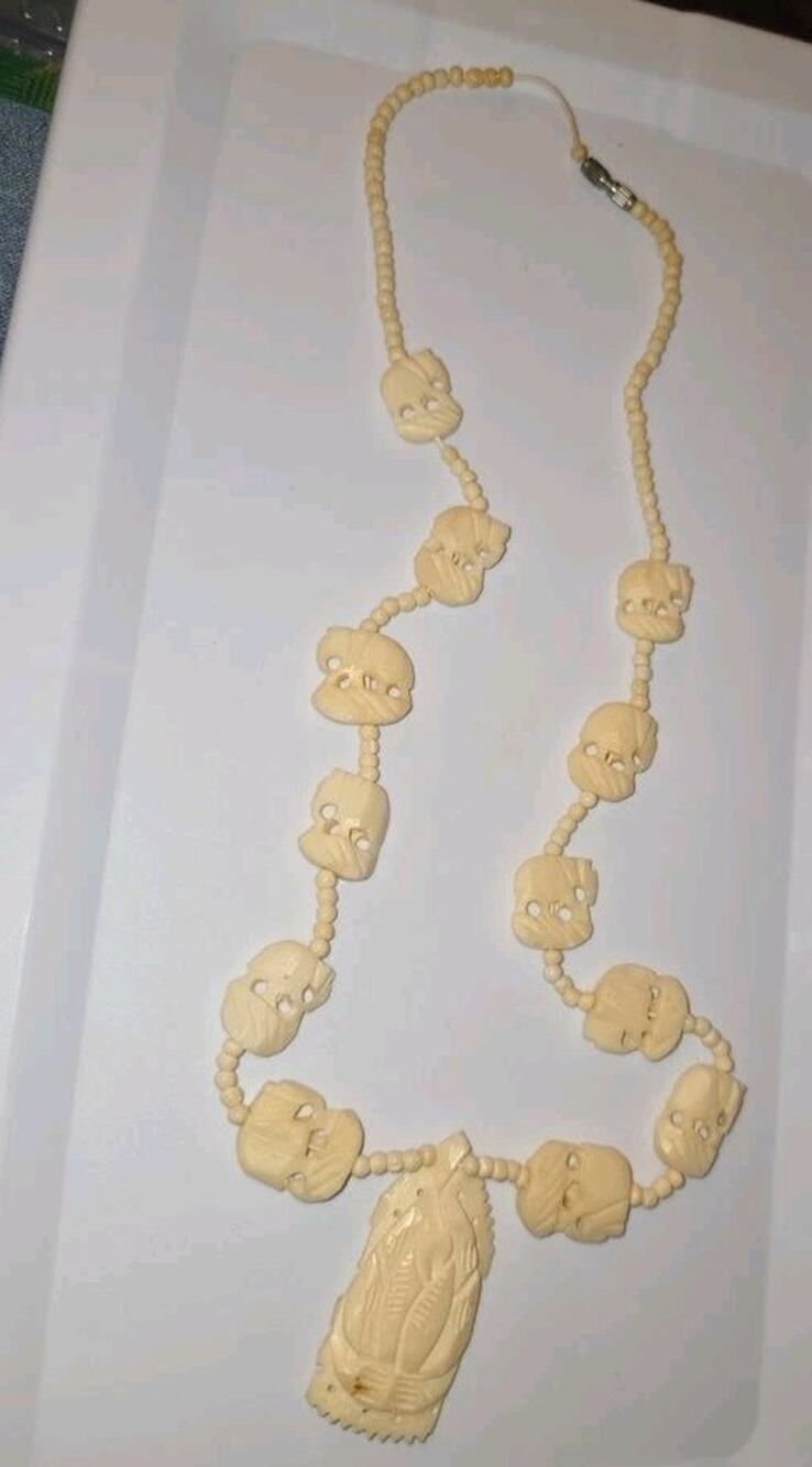 Vintage Carved Shell Necklace with Beads